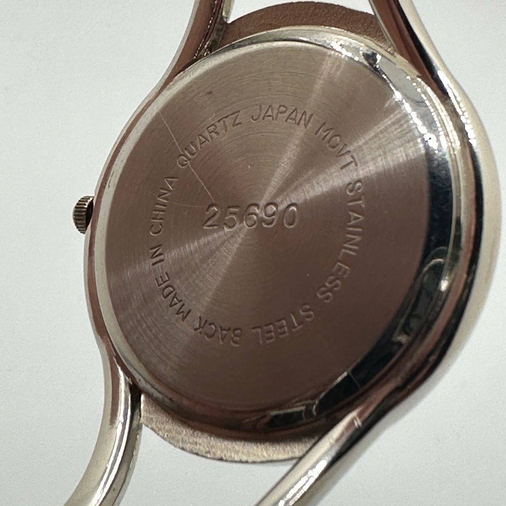 Woman’s RUMORS Brand Winter Snowman Themed Quartz Watch​​​ - Picture 7 of 8